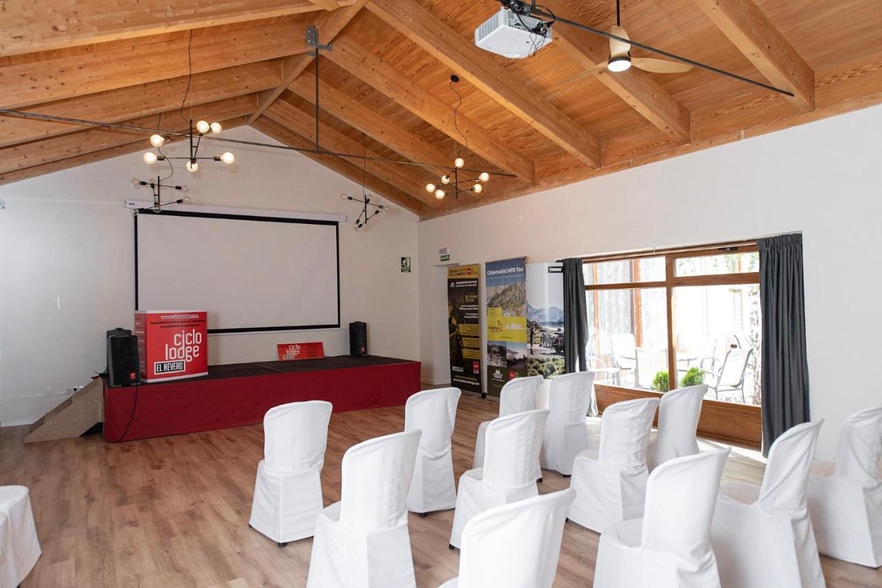 Ciclolodge Lozoya Ngoại thất bức ảnh