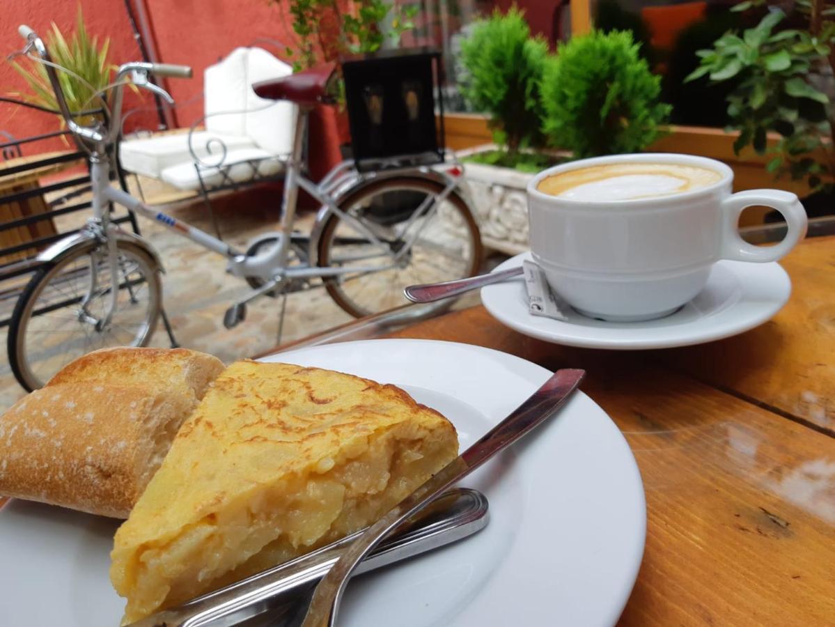 Ciclolodge Lozoya Ngoại thất bức ảnh